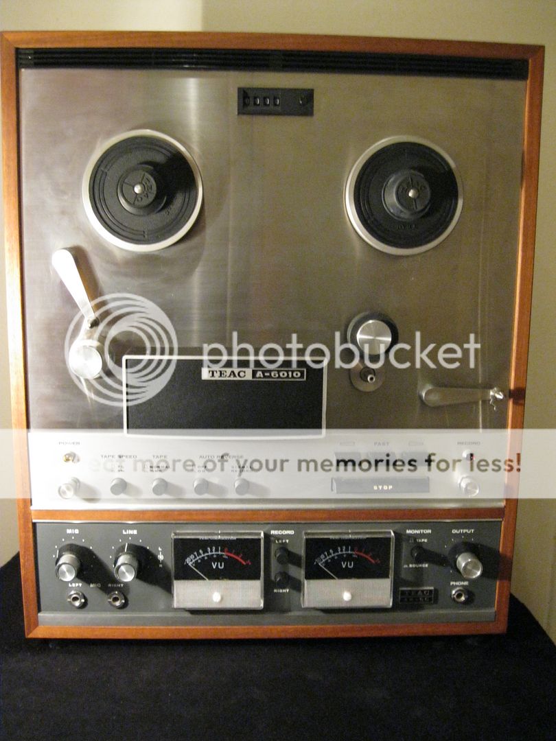   6010 Reel To Reel Tape Recorder / Player   Probably 1970s  