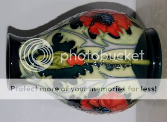 SUPERB MOORCROFT POPPY VASE BY RACHEL BISHOP  