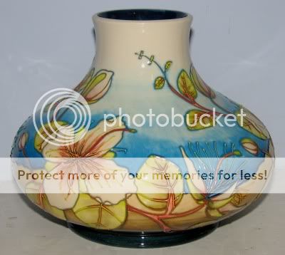 LARGE MOORCROFT LTD EDITION CAPER VASE   ANJI DAVENPORT  